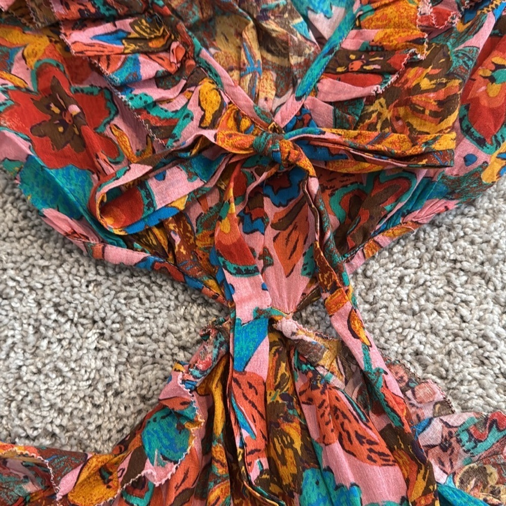 Love the label floral ruffle Cutout Dress - Picture 9 of 11